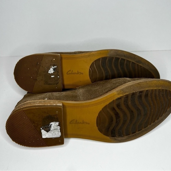 Clarks Edenvale Page Distressed Suede Vert Olive Slip On Booties - Picture 5 of 5